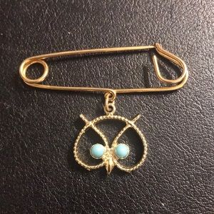 Safety Pin w/ owl 🦉
